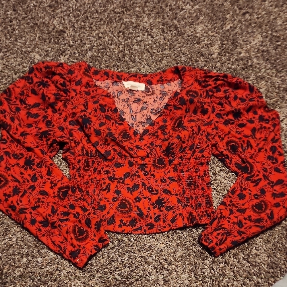 Treasure & Bond Red and Black Ruched Crop Blouse